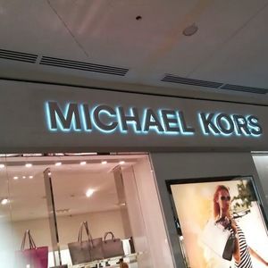 Meet your Posher, Cyndi